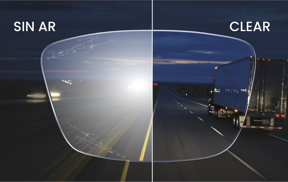 Lentes dividido en dos partes, una es AR Sin y la otra es Clear para mostrar el rendimiento nocturno de estas lentes.